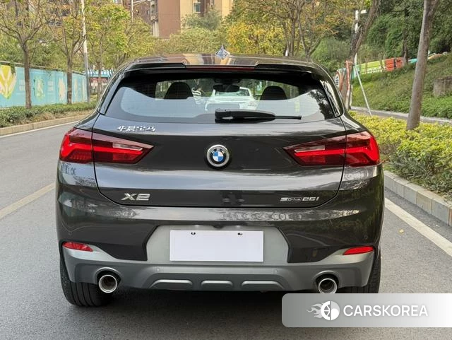 BMW X2 2022 Темно-серый из Китая, фото 3