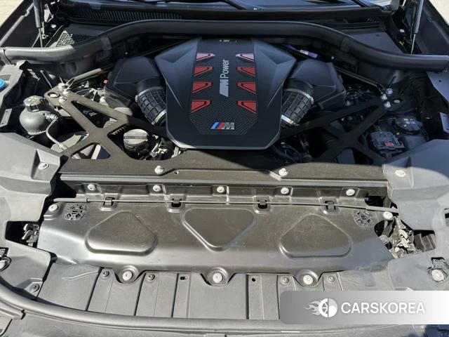 BMW X6 M id 3920714 из Китая 12