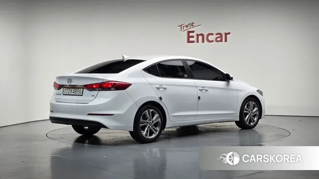 Hyundai Avante AD id 3429511 из Кореи 12