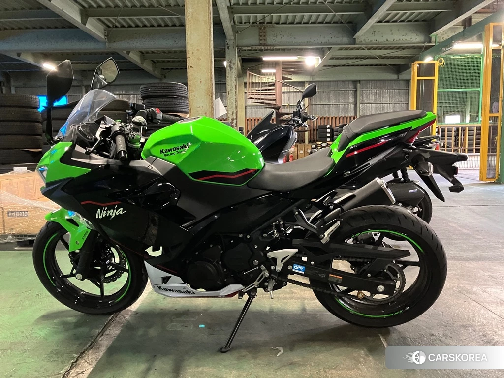 Проданный Kawasaki Ninja 400-2 2022 из Японии, фото 2