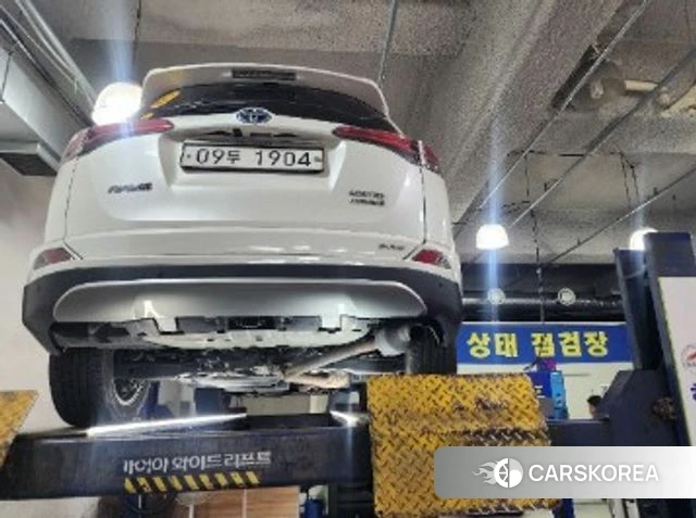 Toyota RAV4 2018 Белый из Кореи, фото 2