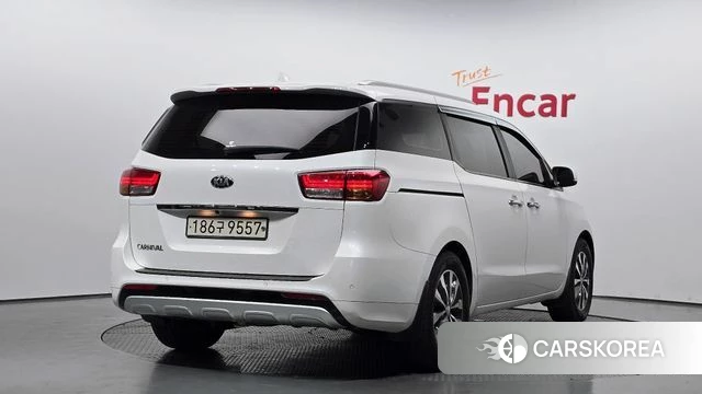 Kia All New Carnival id 4326078 из Кореи 12