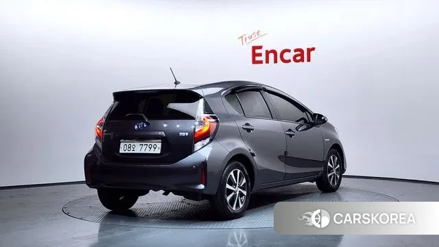 Toyota Prius C id 3766739 из Кореи 12