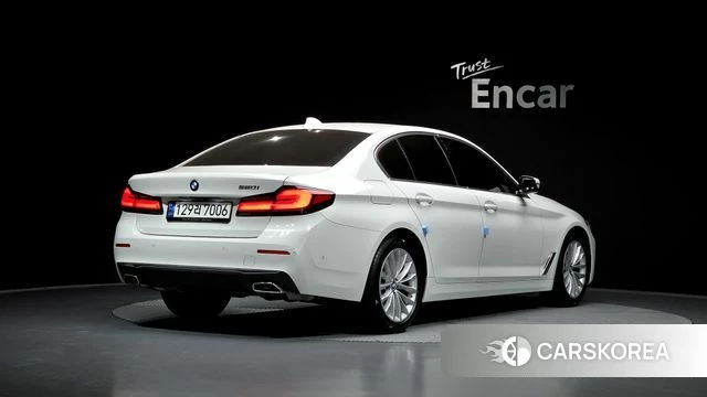 BMW 5 Series (G30) id 3859139 из Кореи 12