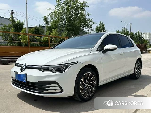 Volkswagen Golf 2024 Белый из Китая, фото 2