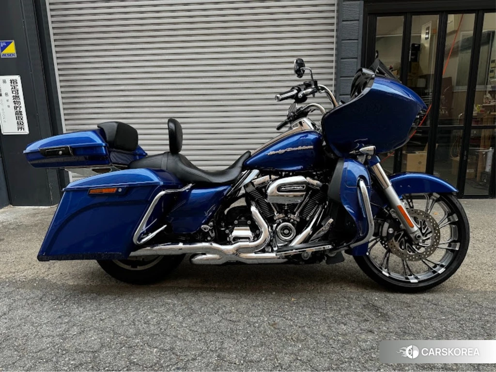Проданный Harley-Davidson Road Glide FLTRXS1750 2017 из Японии, фото 2