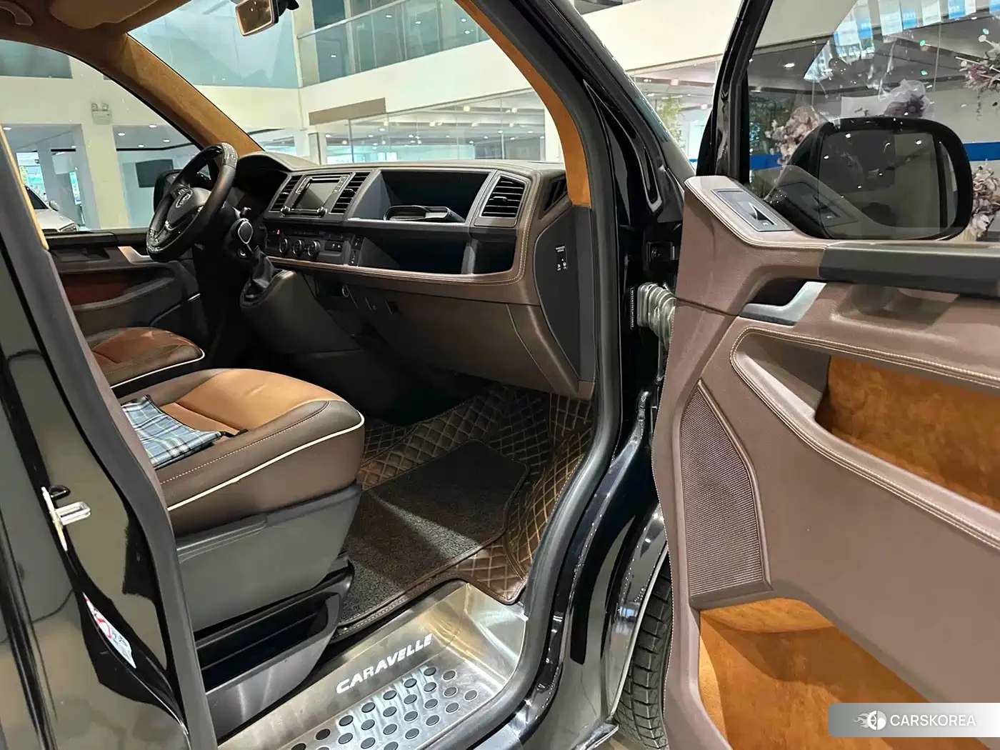 Volkswagen Caravelle 2018 Черный из Китая, фото 4