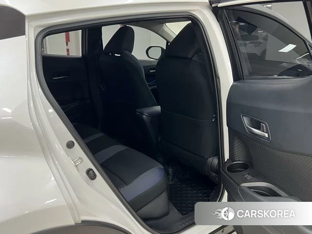 Toyota C-HR id 4263814 из Китая 8