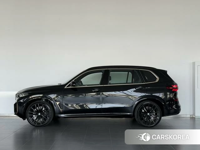 BMW X5 2025 Черный из Китая, фото 4