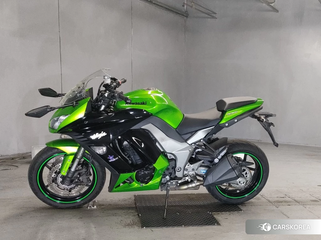 Проданный Kawasaki NINJA 1000 2012 из Японии