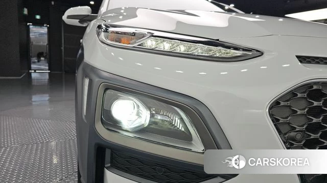 Hyundai Kona 2019 Белый из Кореи, фото 2