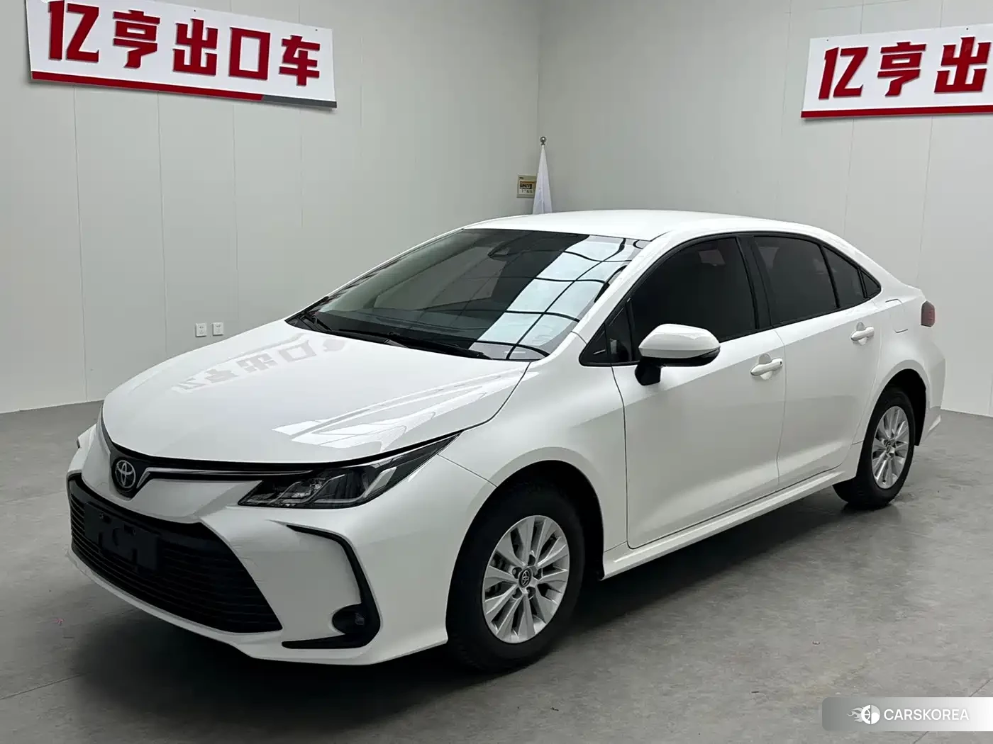Toyota Corolla id 4679577 из Китая 7