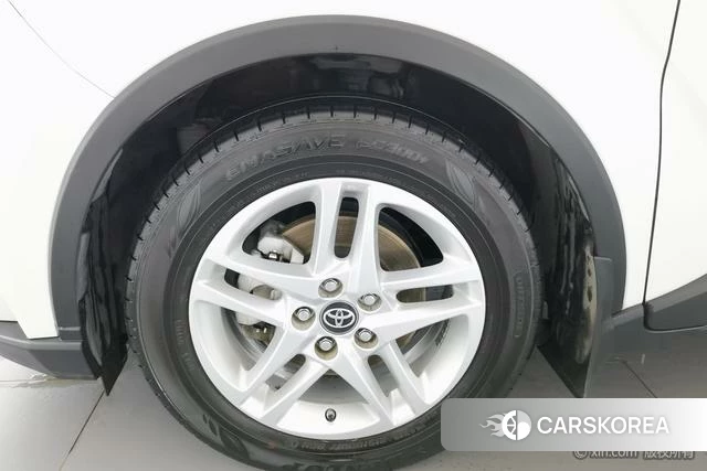 Toyota C-HR id 4314089 из Китая 12