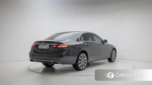 Mercedes-Benz E-Class W213 id 3664796 из Кореи 12