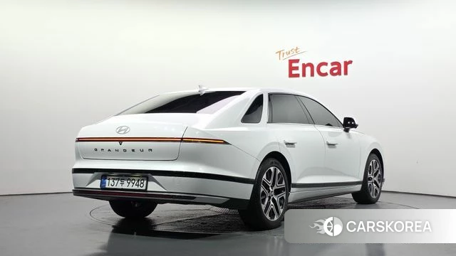 Hyundai Grandeur (GN7) id 4892905 из Кореи 12