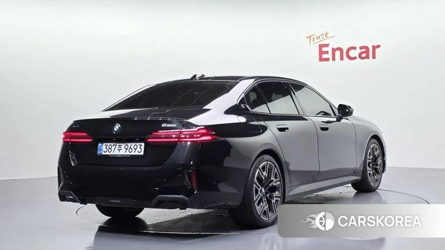 BMW 5 Series (G60) id 4602142 из Кореи 12