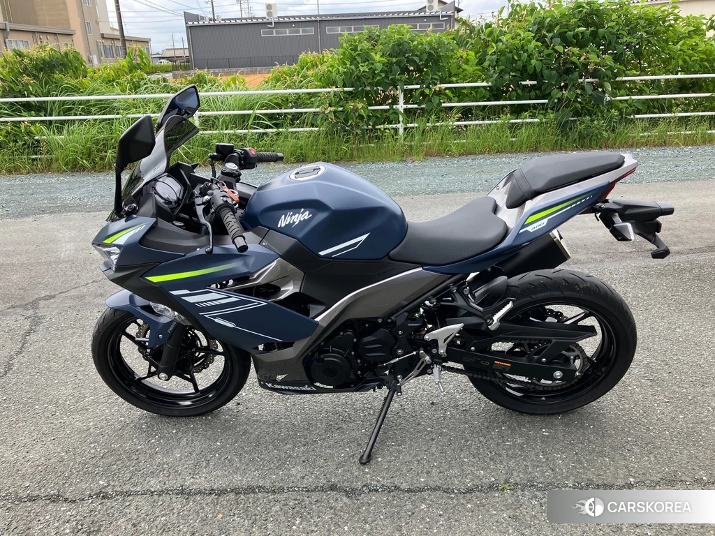 Проданный Kawasaki Ninja 400-2 2022 из Японии