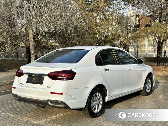 Geely Automobile Emgrand 2021 Белый из Китая, фото 2