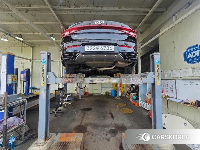 Kia K5 3rd generation 2023 Черный из Кореи, фото 2