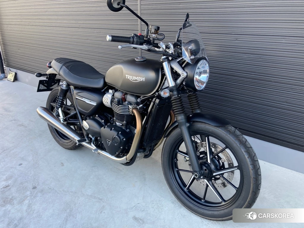 Проданный Triumph STREET TWIN 2020 из Японии, фото 2