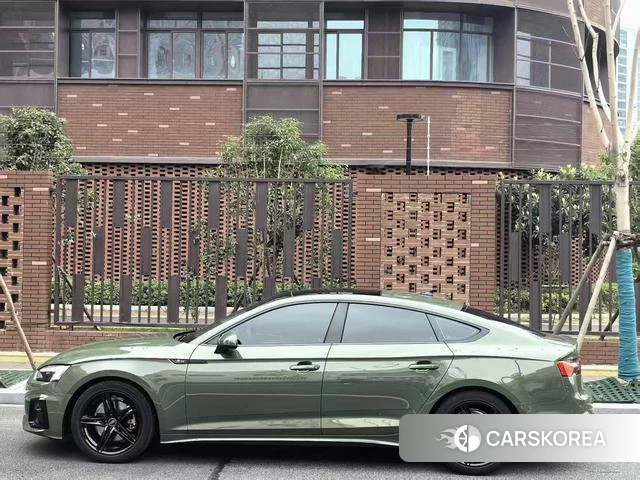 Audi A5 2023 Зеленый из Китая, фото 2