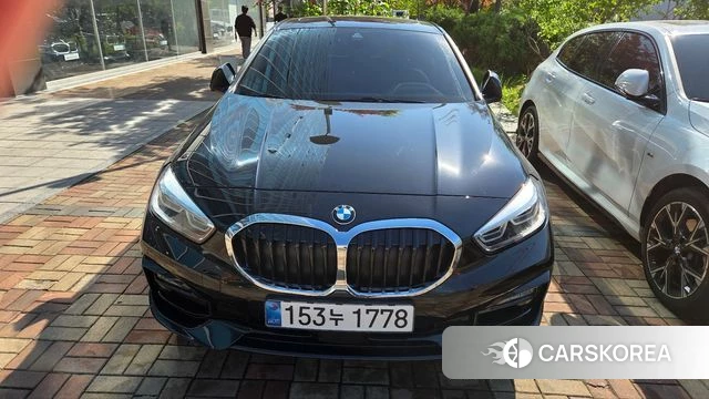 BMW 1 Series (F40) 2024 Черный из Кореи, фото 2