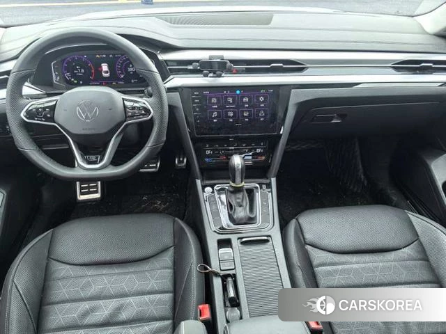 Volkswagen CC 2025 Белый из Китая, фото 2