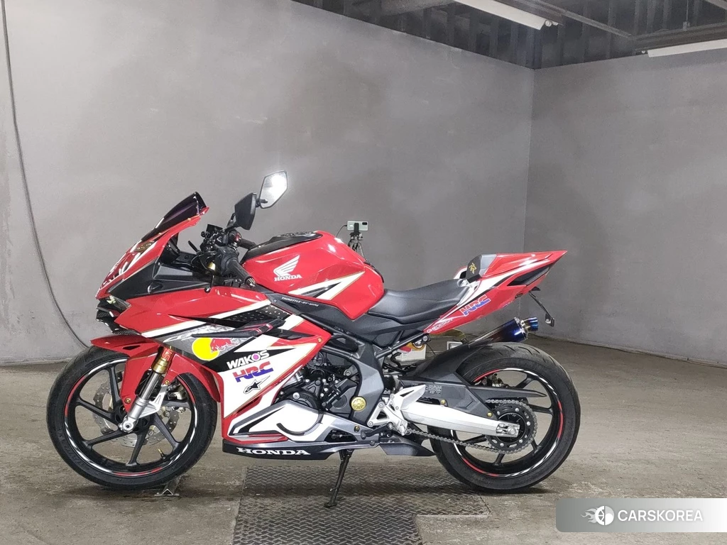 Проданный Honda CBR250RR 2017 из Японии