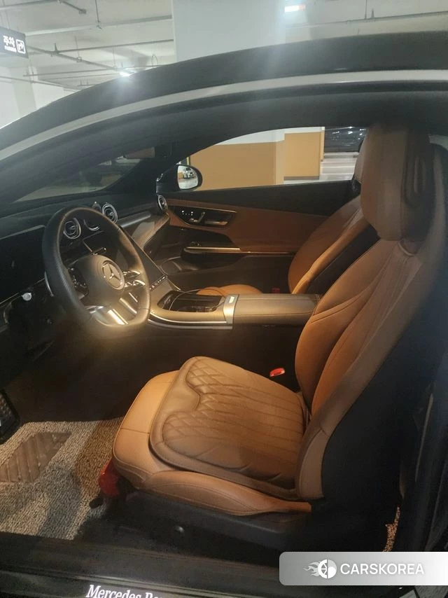 Mercedes-Benz CLE-Class C236 2025 Черный из Кореи, фото 2