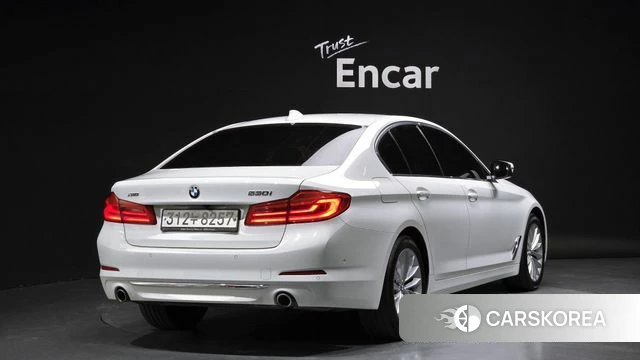 BMW 5 Series (G30) id 3853297 из Кореи 12