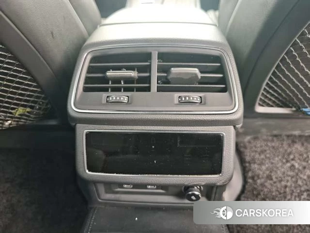Audi A6L id 4328627 из Китая 12