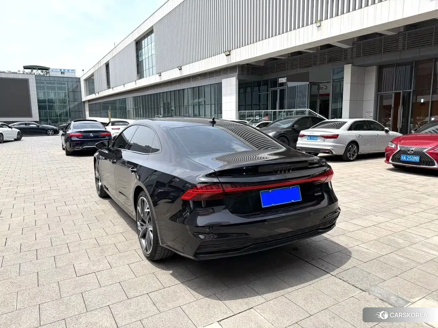 Audi A7L 2023 Черный из Китая, фото 2