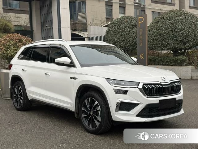 Skoda Kodiak 2022 Белый из Китая, фото 2