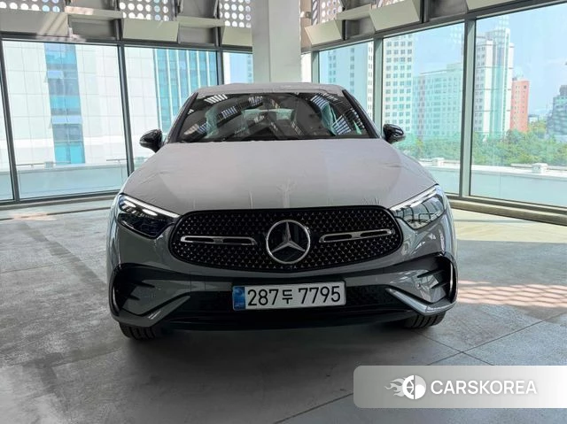 Mercedes-Benz GLC-Class X254 2026 Светло-серебряный цвет из Кореи, фото 2