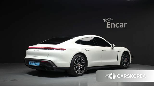 Porsche Taycan id 4529529 из Кореи 12