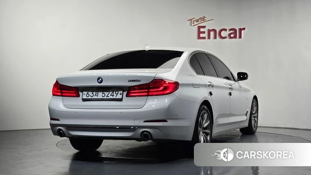 BMW 5 Series (G30) id 4435536 из Кореи 12