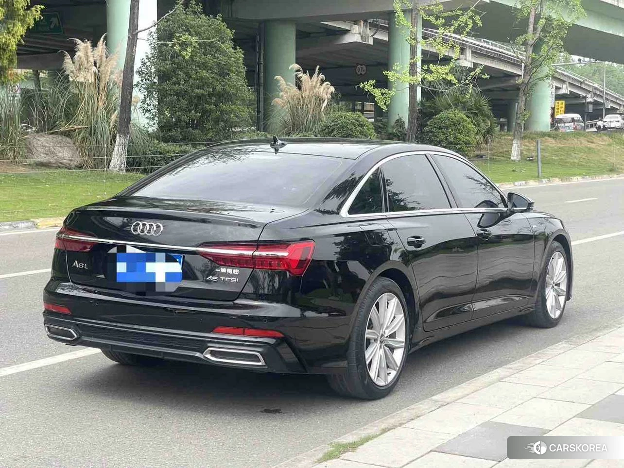 Audi A6L 2020 Черный из Китая, фото 2