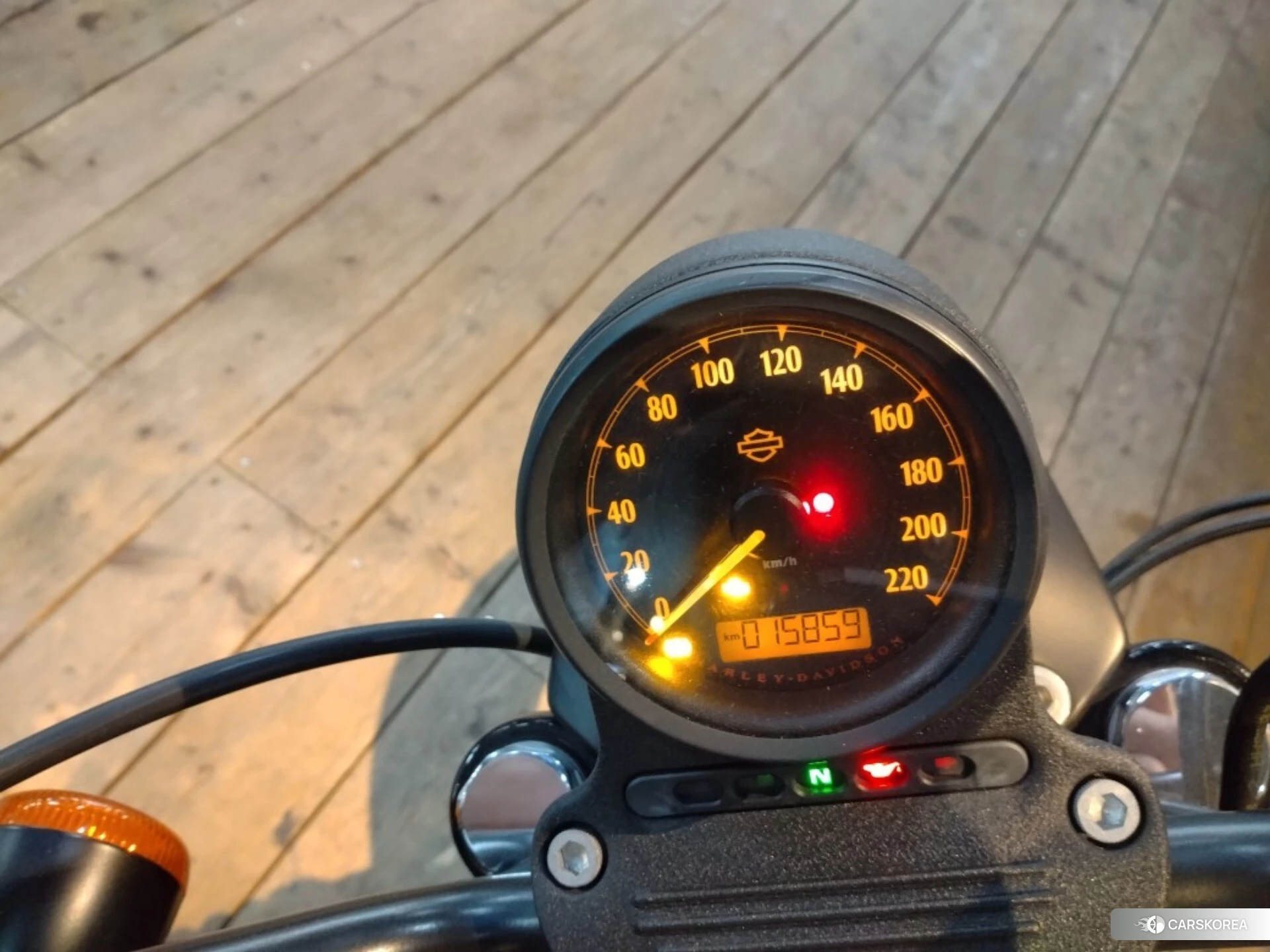 Harley-Davidson Sportster XL883N 2017 из Японии, фото 5