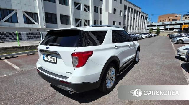 Ford Explorer 6th Generation 2021 Белый из Кореи, фото 3