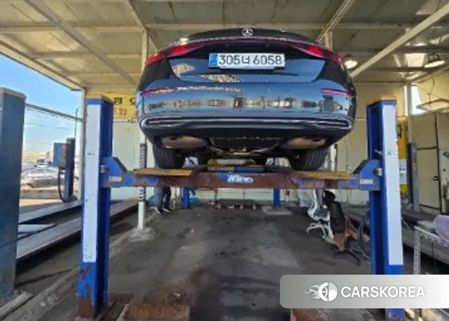 Mercedes-Benz E-Class W214 2024 Черный из Кореи, фото 2