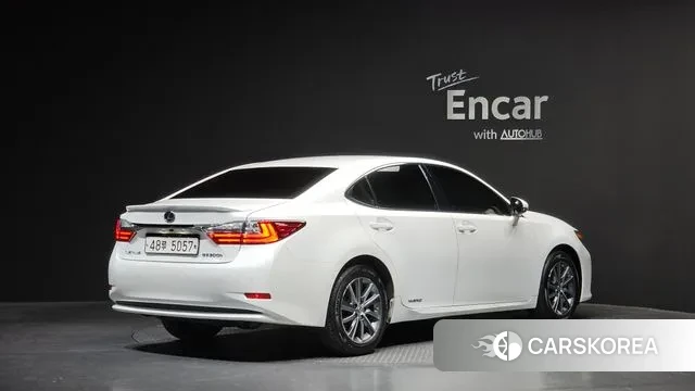 Lexus New ES300h id 3574211 из Кореи 12