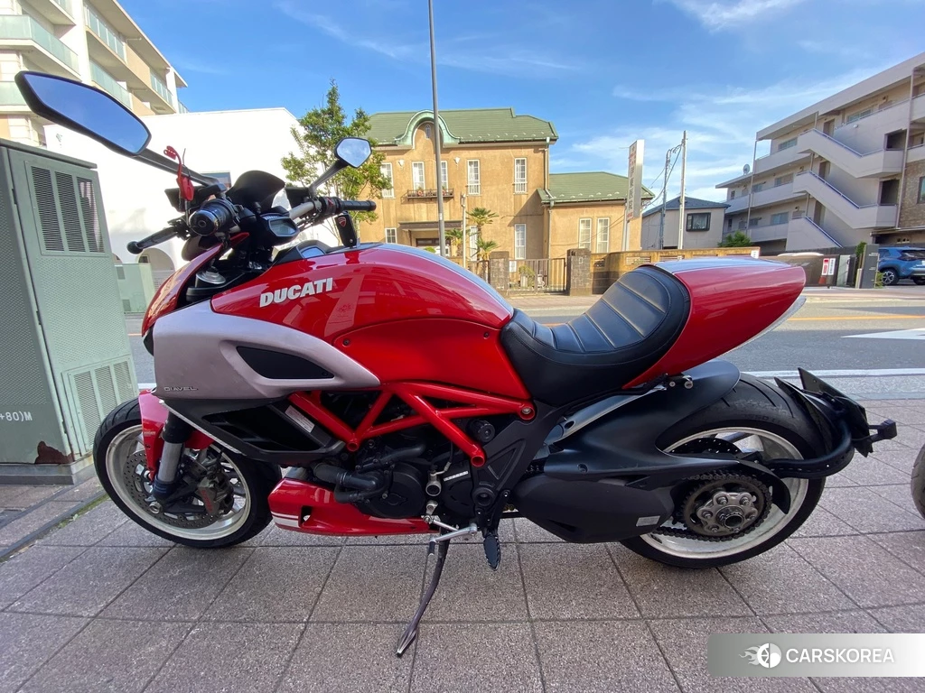Проданный Ducati DIAVEL 2013 из Японии, фото 2