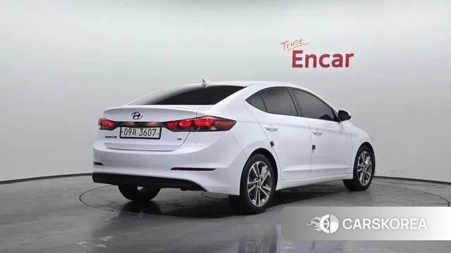 Hyundai Avante AD id 3489929 из Кореи 12