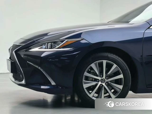 Lexus ES id 4222231 из Китая 9