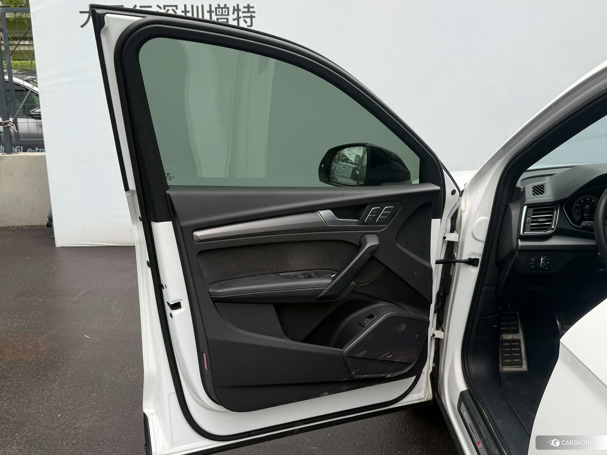 Audi Q5L Sportback id 4440764 из Китая 12