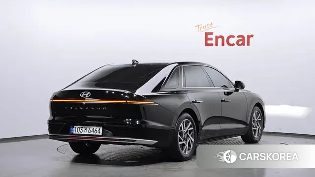 Hyundai Grandeur (GN7) id 3353902 из Кореи 12