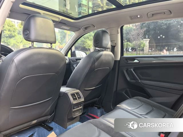 Volkswagen Tiguan L id 4272352 из Китая 12