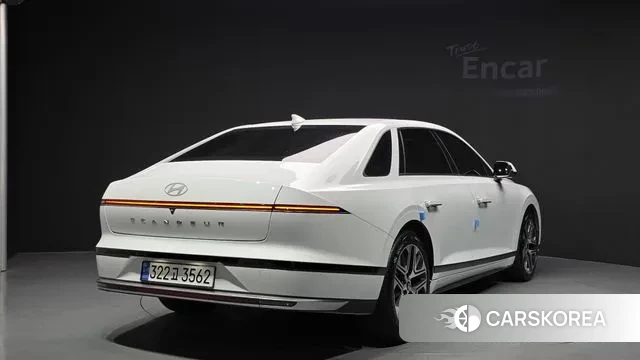 Hyundai Grandeur (GN7) id 3554838 из Кореи 12