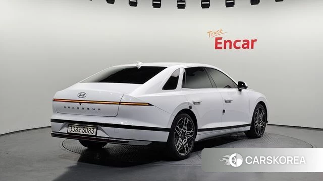 Hyundai Grandeur (GN7) id 3940310 из Кореи 12