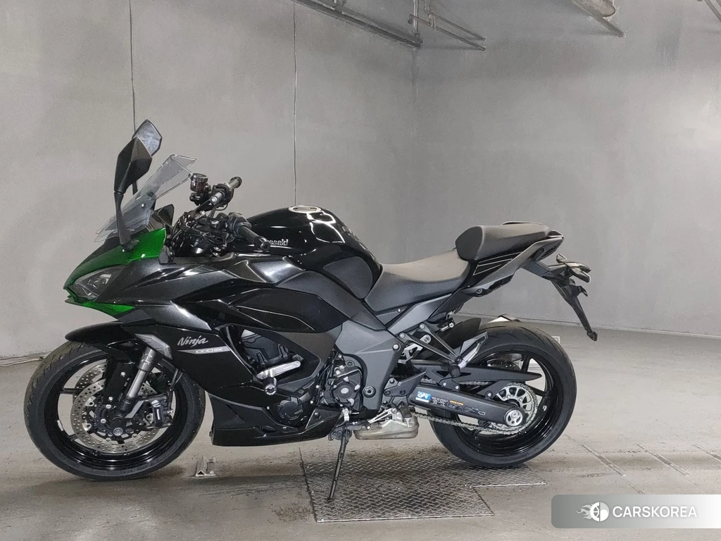 Проданный Kawasaki NINJA 1000 SX 2021 из Японии